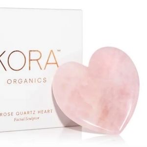 Kora organics rose quartz facial sculptor